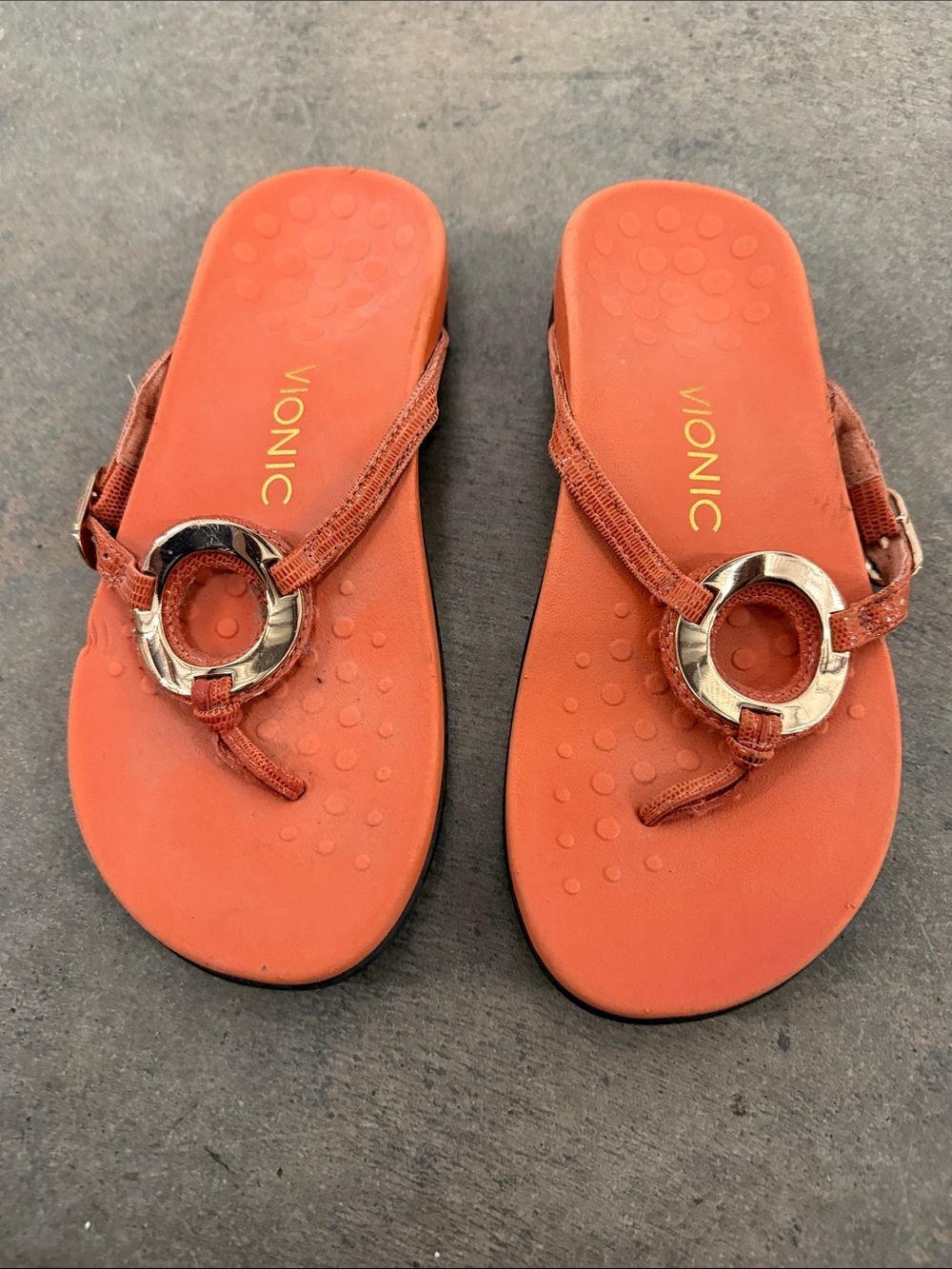 Vionic Orange Thong Sandals with Metallic Ring Detail